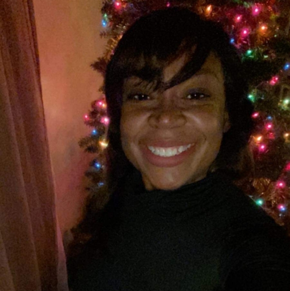 Meet your Posher, Nicole - Picture 9 of 10